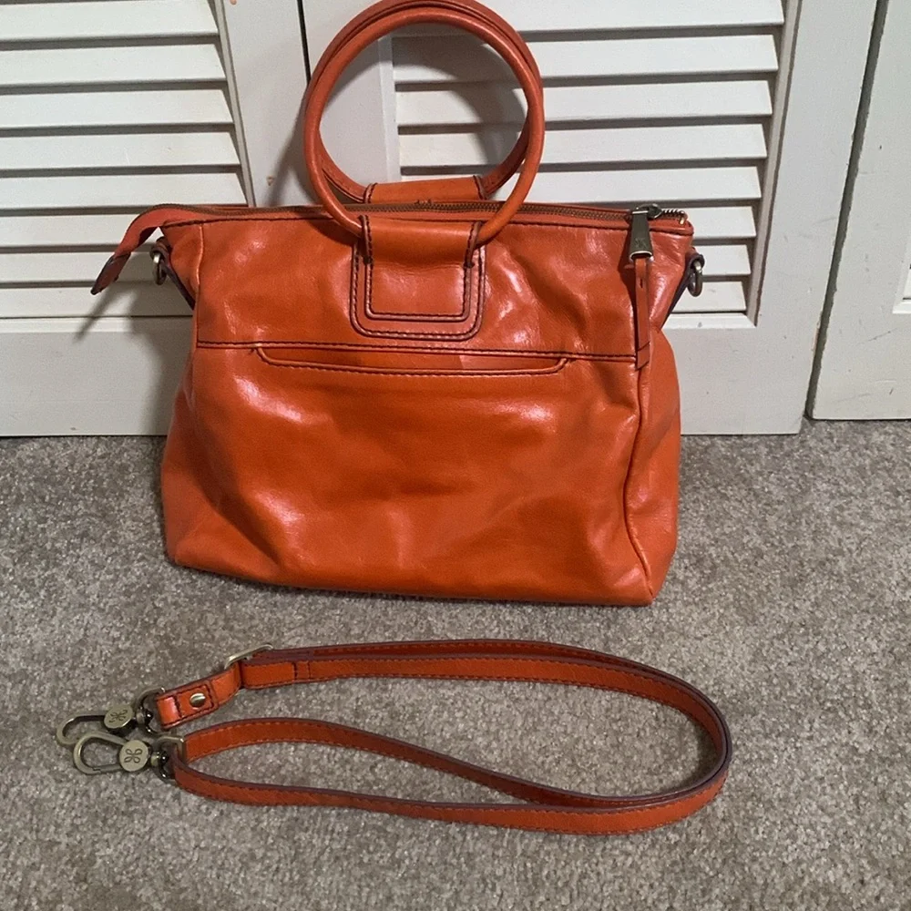 HOBO Sheila Medium Bag - Picture 3 of 10